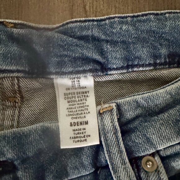 &Denim by H&M Super Skinny High Waist Jeans | Size 18 | Ankle Length | Distresse - Picture 6 of 8